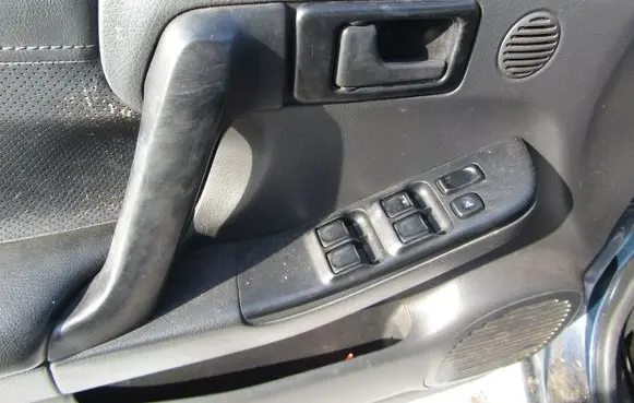 Opel Frontera B Electric window control switch 