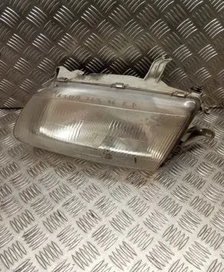 Mazda 323 Headlight/headlamp 11061700