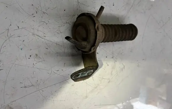 Mitsubishi L200 Differential lock switch 