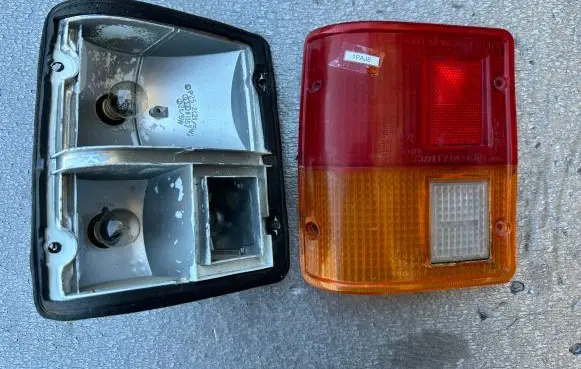 Mitsubishi Pajero Rear/tail lights MB283725