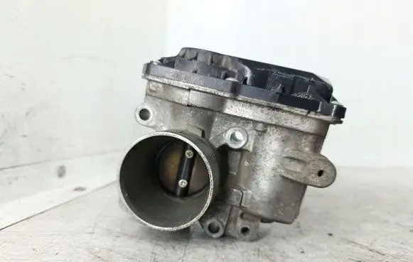 Renault Modus Throttle body valve 