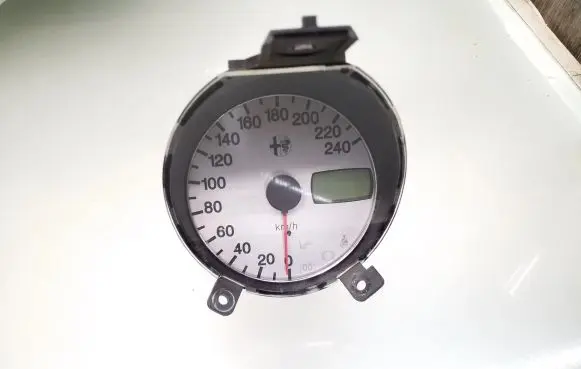 Alfa Romeo 156 Speedometer (instrument cluster) 6160340010 6160340010A 6160340020A