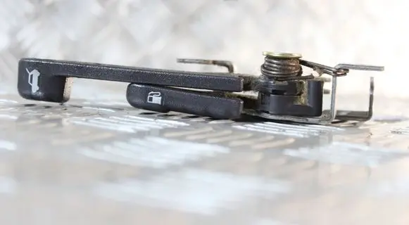 Mitsubishi 3000 GT Fuel cap release pull handle 
