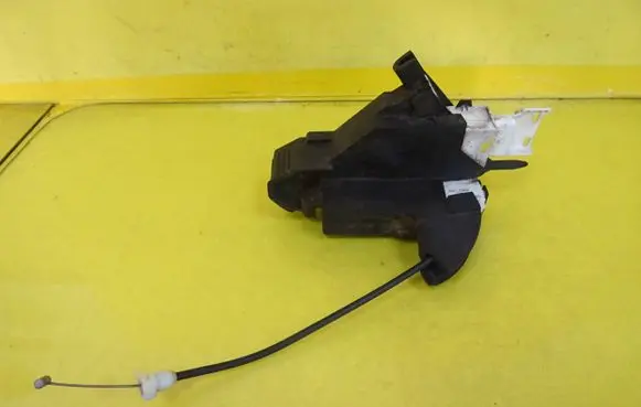 Citroen C4 I Front door lock 9683416980