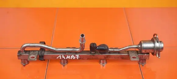 Opel Astra H Fuel line pipe 55355609 14MB7