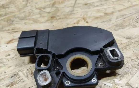 Lincoln LS Gear selector XW4P7F293AA