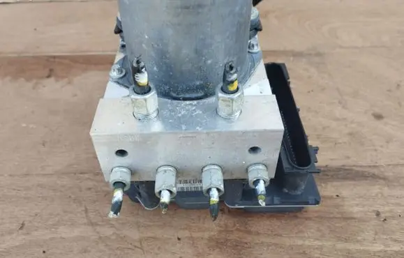 Infiniti EX ABS Pump 476601UX1B 0265251773