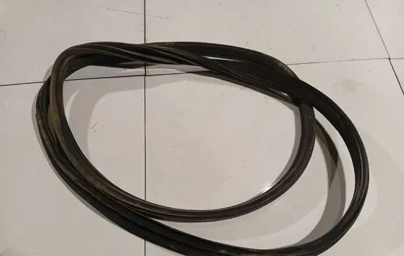 Opel Astra G Rubber seal front coupe door