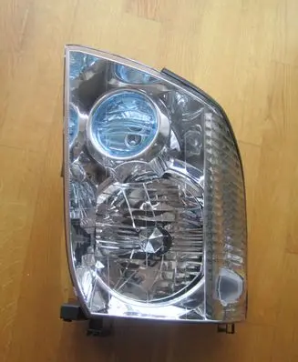 Nissan X-Trail T30 Headlight/headlamp