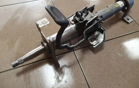 Hyundai Tucson JM Steering wheel axle