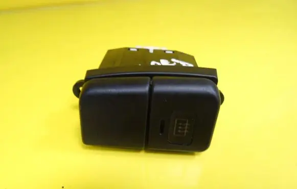 Honda Accord Windscreen/window heater switch