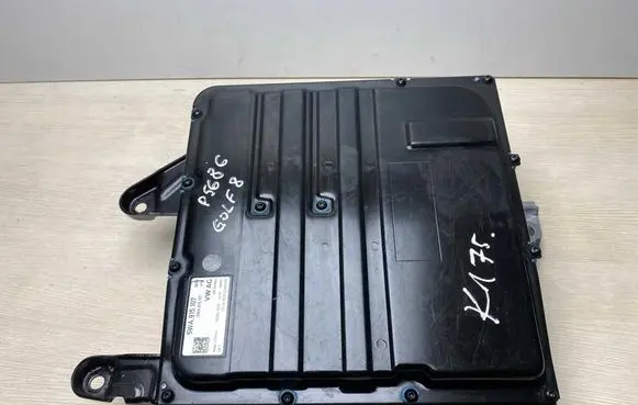Volkswagen Golf VIII Voltage converter inverter 5WA915107