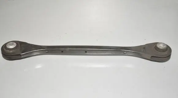 Rear control arm