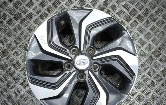 R16 alloy rim