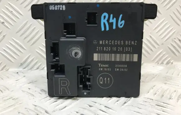 Mercedes-Benz E W211 Door control unit/module 2118201626