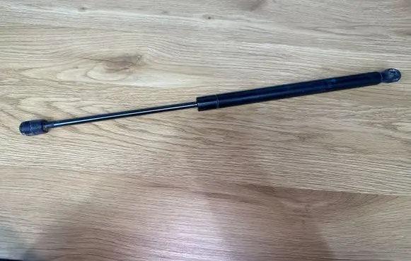 Dodge Caliber Tailgate/trunk strut/damper 05074168AD