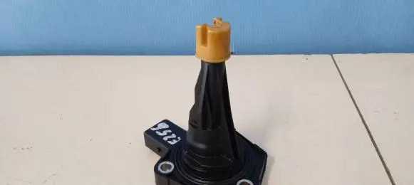 BMW 3 F30 F35 F31 Oil level sensor 8608779