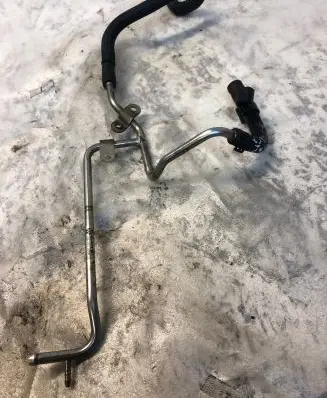Volkswagen Jetta VI Fuel return line/hose 03l201360r