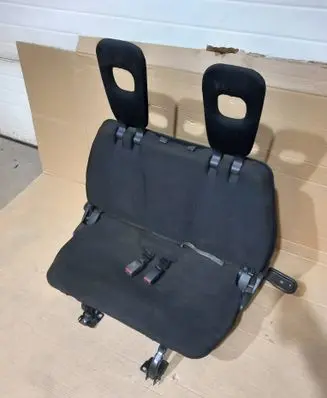 Citroen C-Crosser Third row seats 
