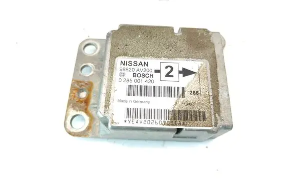 Nissan Primera Airbag control unit/module 98820AV200 0285001420