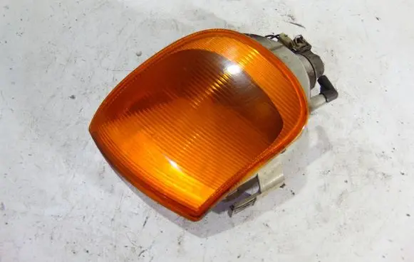 Volkswagen Polo V 6R Front indicator light