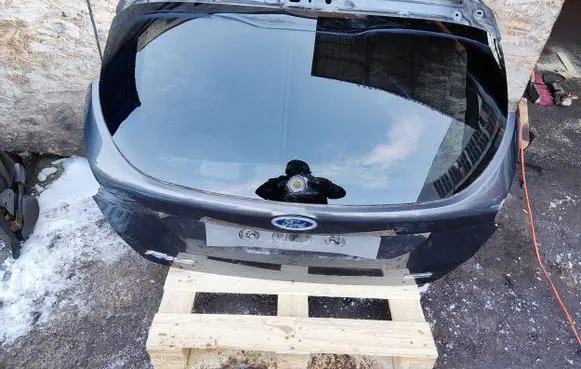 Ford Focus Tailgate/trunk/boot lid