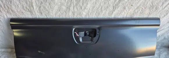 Mitsubishi L200 Truck tailgate 6724A034