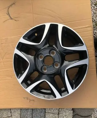 Toyota Yaris R15 alloy rim HL49431BM