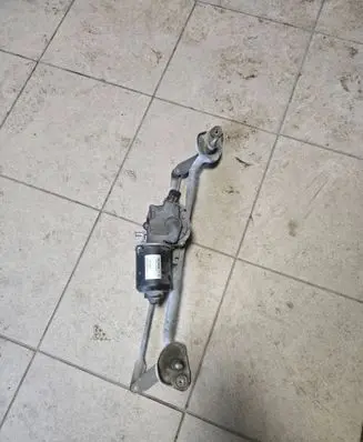 Toyota Corolla Verso AR10 Front wiper linkage and motor 851100F020