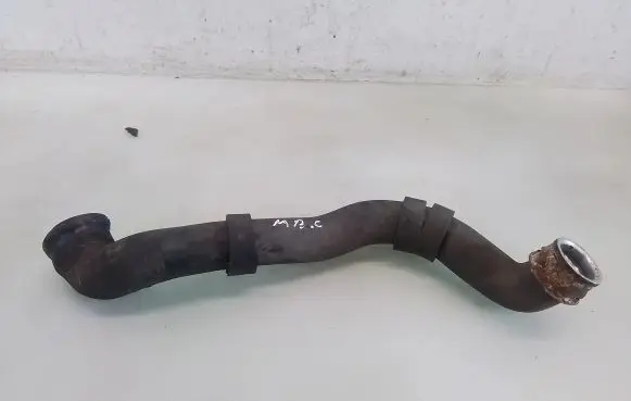 Mercedes-Benz C W203 Engine coolant pipe/hose