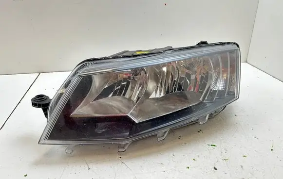 Skoda Octavia Mk3 (5E) Headlight/headlamp 5E1941015 1305236984