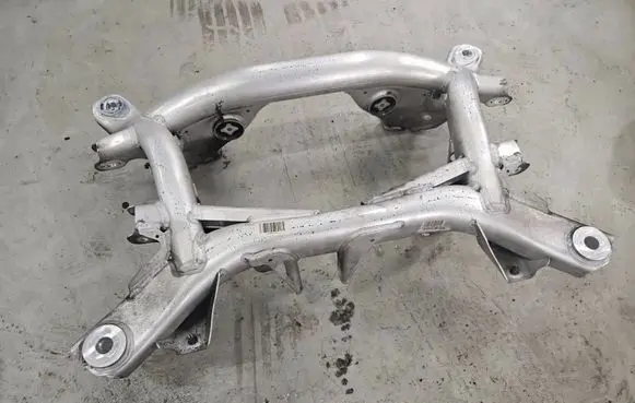 BMW M6 Rear subframe 2284090 495010471