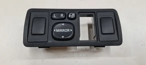 Toyota Avensis T250 Wing mirror switch 183575