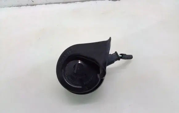 Peugeot 2008 II Horn signal 9827213580