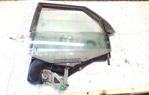 Audi 80 90 S2 B4 Rear door window/glass frame 