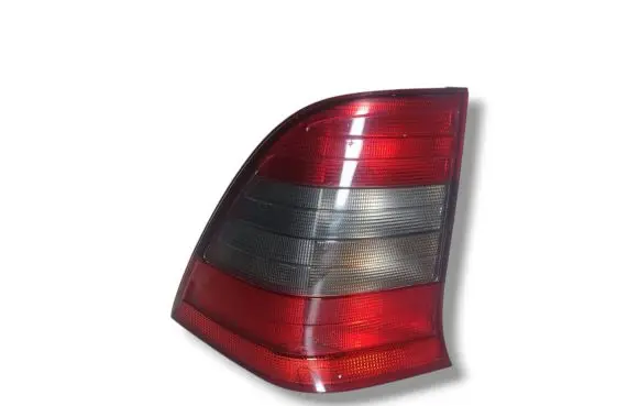 Mercedes-Benz C W202 Rear/tail lights 146521