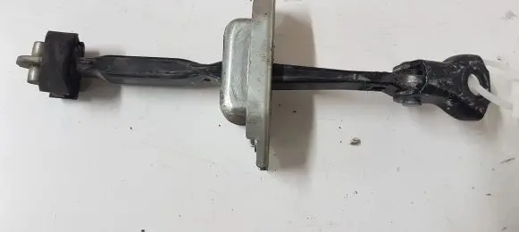 Toyota Prius (XW30) Front door check strap stopper