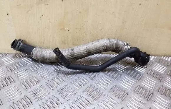Audi TT TTS Mk2 Engine coolant pipe/hose 3C0122157BE