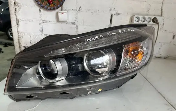 KIA Sorento Headlight/headlamp 92101C5030 9U030MX5 L009U030N35