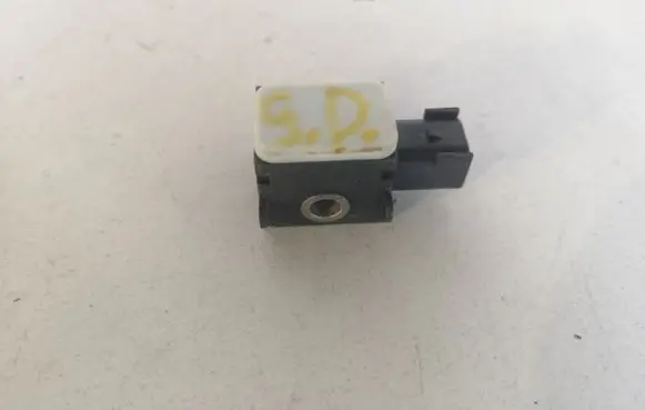 Hyundai Santa Fe Airbag deployment crash/impact sensor