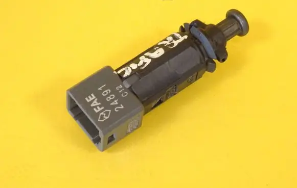 Renault Trafic II (X83) Clutch pedal sensor 24891