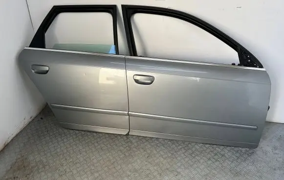 Audi A4 S4 B7 8E 8H Front door
