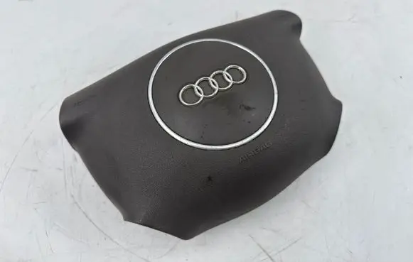 Audi A3 S3 8L Steering wheel airbag 8E0880201