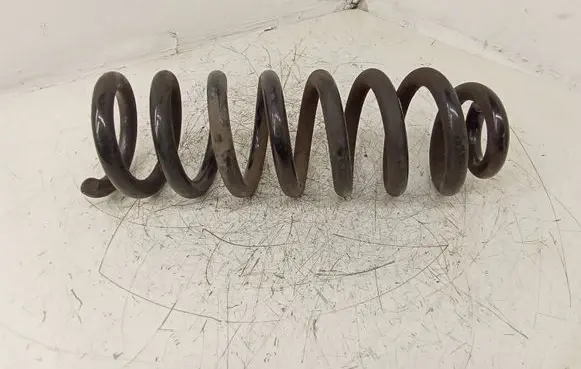 Mercedes-Benz C W205 Rear coil spring