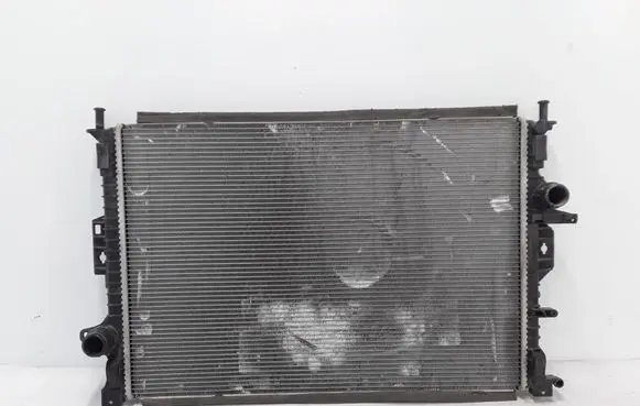 Volvo V60 Coolant radiator 31338765
