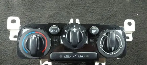 Mazda 323 F Climate control unit