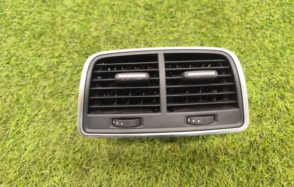 Audi A6 S6 C7 4G Rear air vent grill 4G0819203 9026000