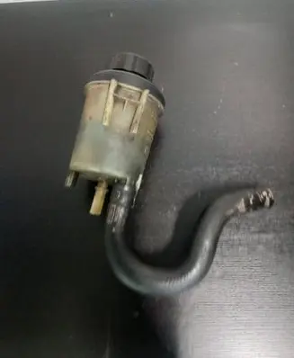 Volvo V70 Power steering fluid tank/reservoir 6G913R700BC
