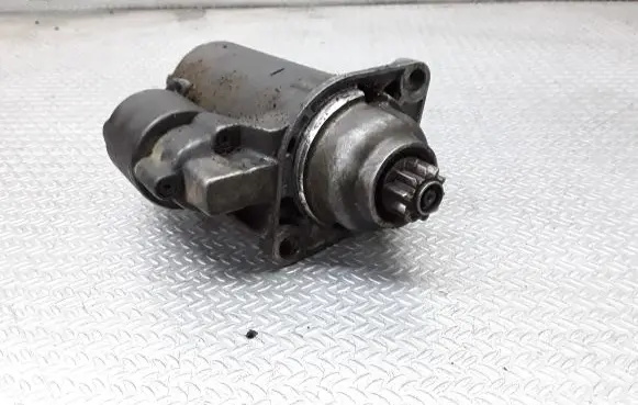 Volkswagen Caddy Starter motor 1005821744