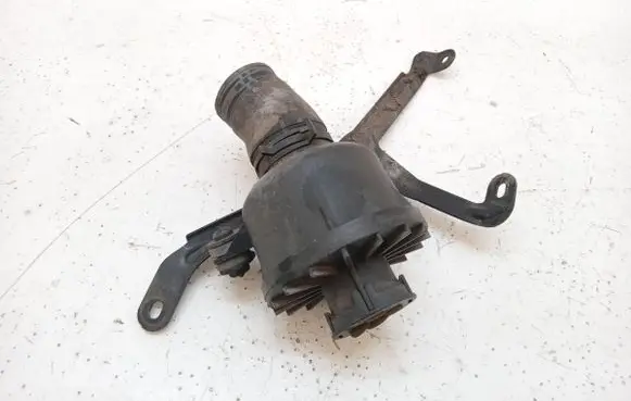 Volkswagen Golf V Intake resonator 1K0145700A